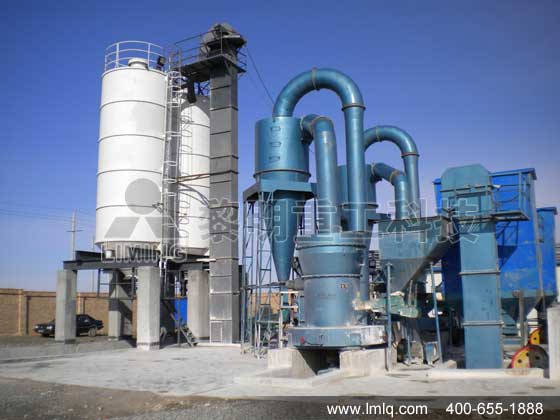 在新疆烏魯木齊的磨粉生產現場 